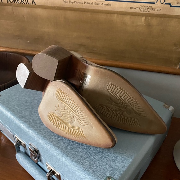 Anthropologie Gold & Buff Mules 39 - Picture 6 of 6